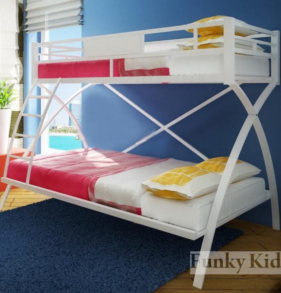 lit d'enfant à deux niveaux