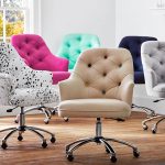 chaises de bureau de différentes couleurs