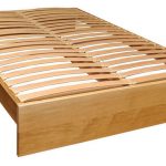 lit avec base orthopédique en bois