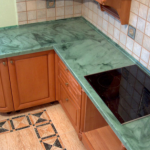 plateau de table en marbre vert
