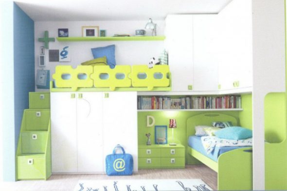 Les chambres pour deux enfants sont des ensembles de meubles.
