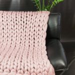 Housse de canapé tricotée