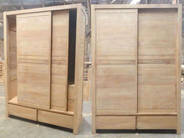 armoire en bois avec leurs propres mains