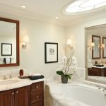 grand miroir de salle de bain