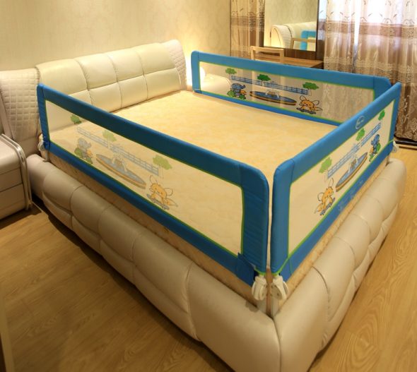 lit bébé avec côtés