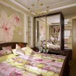 lit double dans un intérieur floral