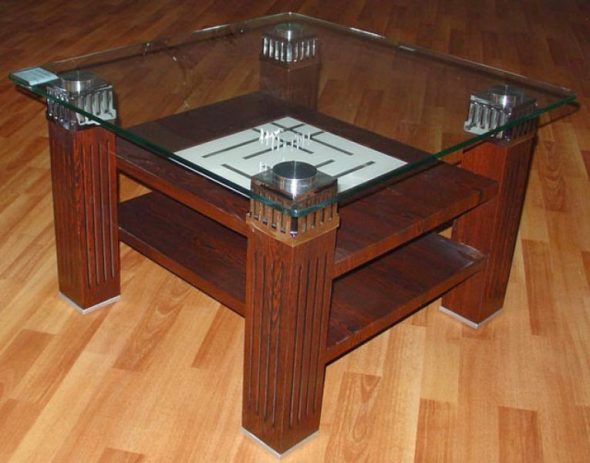 table basse avec pieds en bois