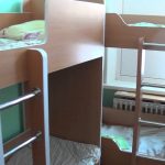 Meubles pour le lit de la maternelle à 2 niveaux