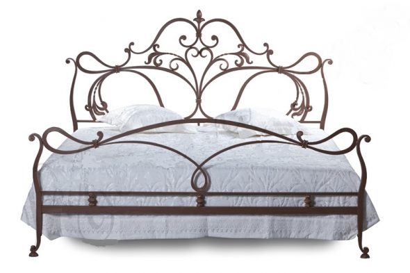 Les lits en métal sont considérés comme solides et fiables.