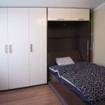 armoire de lit avec portes