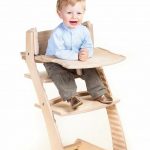 La chaise bébé universelle grandit avec votre enfant