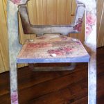 chaise pliante en contreplaqué avec peinture