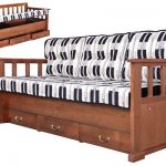 canapé-lit avec des boîtes de rangement