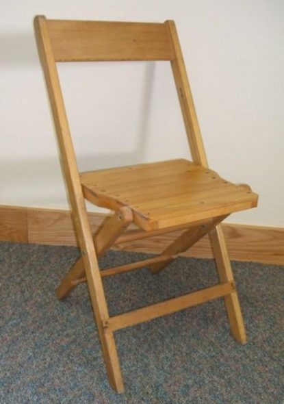 faire une chaise pliante en bois avec le dos