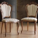 chaises sculptées