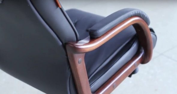 chaise de bureau noire