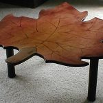 table en bois sous la forme d'un drap