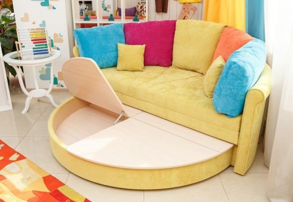 Canapé-lit pliant rond jaune avec espace de rangement