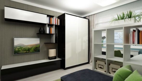 Petite mais spacieuse armoire