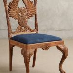 Des chaises en bois sculpté faites-le vous-même