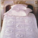 Belle série de couvre-lits et oreillers
