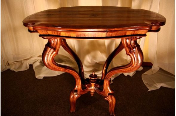 Table chic en bois