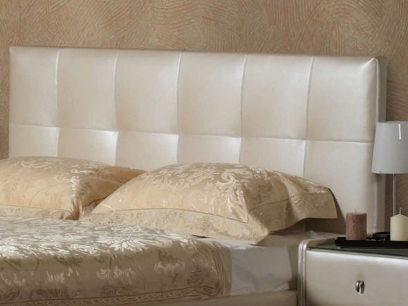 Tête de lit rectangulaire traditionnelle