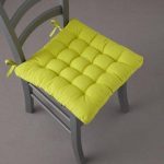 Coussins décoratifs pour chaises en jaune