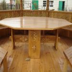 Table octogonale pour tonnelle en bois