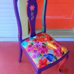 Le renouvellement de la chaise en motifs floraux