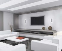 Salon blanc élégant avec un minimum de décor