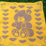 Ours avec des coeurs - belle image pour un tapis pour enfants avec ses propres mains