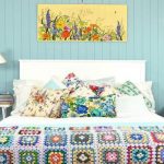 Couvre-lit de style patchwork a fière allure sur un lit double