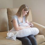 Oreiller abordable et confortable pour les femmes enceintes et allaitantes