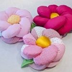 Volume oreillers en forme de fleurs