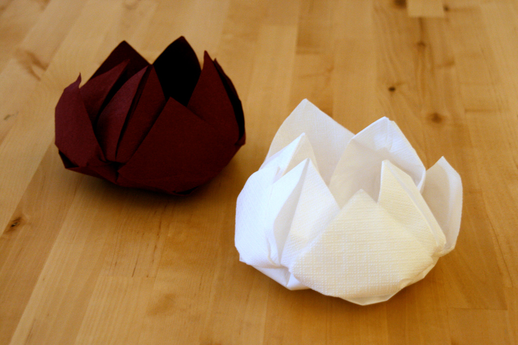 Décoration de table serviette en origami