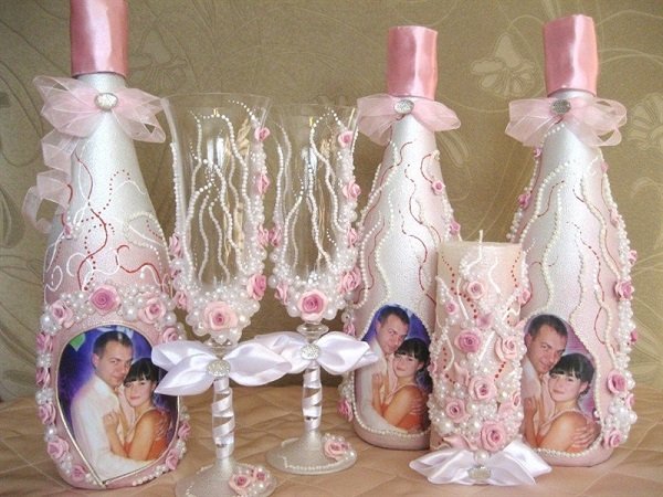 décorer des bouteilles de champagne pour des idées de décoration de mariage