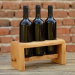 stand pour des idées de conception de bouteilles de vin